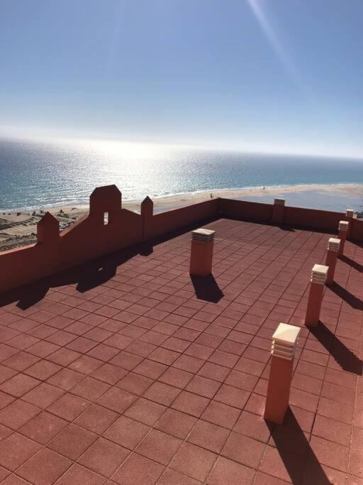 Beach Front Apartment With Stunning Ocean Views! 科斯塔卡玛 外观 照片