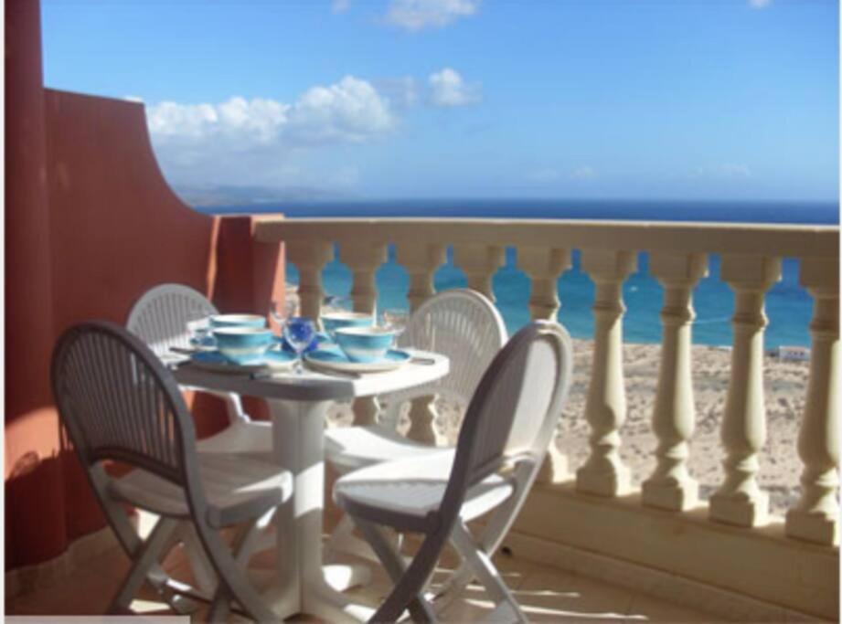 Beach Front Apartment With Stunning Ocean Views! 科斯塔卡玛 外观 照片