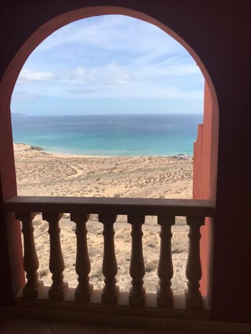 Beach Front Apartment With Stunning Ocean Views! 科斯塔卡玛 外观 照片